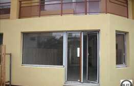 O casa cocheta in zona linistita la pret bun!