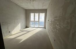 Apartament 3 Camere | 2 Bai | Zona Vivo | 2 Balcoane 