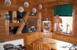 Casa de vanzare in Cluj in stil rustic cu 2135 mp de gradina!