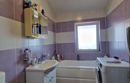 Apartament cu 2 dormitoare, 51 mp, 3 balcoane, parcare, central Floresti