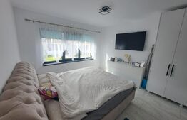 Casa parter cu priveliste spre munte,singur in curte