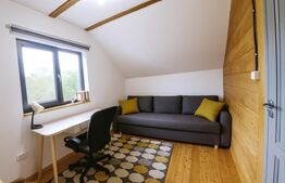 Casa ecologica tip sandwich, eficienta energetic, teren 2.673 mp, zona Baisoara