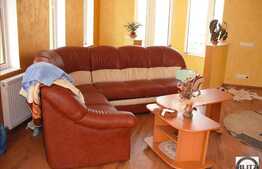 Casa individuala, suprafata generoasa, zona Campului!