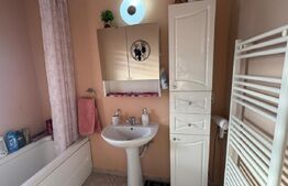 Apartament cu 2 camere, 3 balcoane, mobilat modern cu parcare, zona Terra