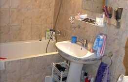 Apartament 3 camere, decomandat, 70 mp, zona strazii Parang