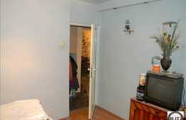 Apartament 3 camere, decomandat, 70 mp, zona strazii Parang