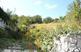 Casa de vanzare, 300 mp utili cu teren 1000 mp