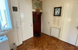 Apartament 3 camere nemobilat, 70 Mp, parcare, zona-centru