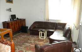 Casa individuala, 5 camere, 160 mp utili, curte 350 mp, zona Piata Engels