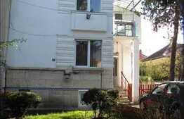 Casa individuala, 5 camere, 160 mp utili, curte 350 mp, zona Piata Engels