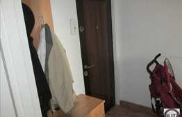 De vanzare 3 camere semidecomandate, zona Piata Hermes, cu loc de parcare