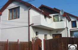 Casa la 5  minute de Casa de Cultura a Studentilor. Zona retrasa, linistita !!!