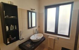 Casa individuala cu 4 camere, 520 mp de teren, zona cu acces restrictionat