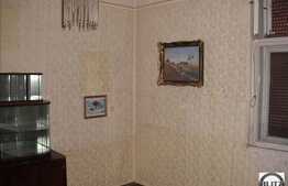 Casa Situata La Artera  Cu Vad Pietonal. Pretabil RESTAURANT !