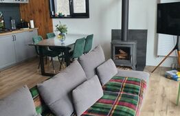 CASA DE LEMN-LOCUINTA SAU AFACERE LA CHEIE