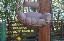 CASA DE LEMN-LOCUINTA SAU AFACERE LA CHEIE