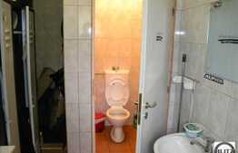 Casa cu front la artera principala in centru!