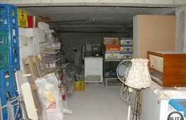 Casa cu front la artera principala in centru!