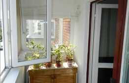 De vanzare 2 camere decomadate, zona BRD Central. Boxa la subsol si parcare