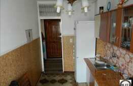 De vanzare 2 camere decomadate, zona BRD Central. Boxa la subsol si parcare