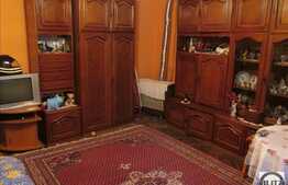 Casa demolabila, 73 mp utili, teren de 475 mp si front de 40 ml, zona de case