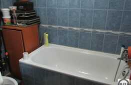 Casa demolabila, 73 mp utili, teren de 475 mp si front de 40 ml, zona de case