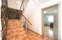 Casă spațioasă de vânzare în Bod – teren generos, zonă în dezvoltare