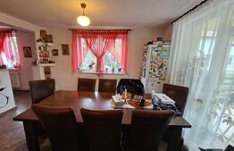 Casă 330 m² – teren 1210 m² – ideală pentru locuință sau pensiune