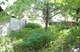 Casa demolabila de vanzare cu o suprafata de teren de 395 mp