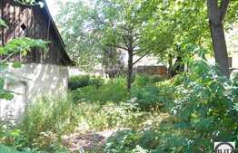 Casa demolabila de vanzare cu o suprafata de teren de 395 mp