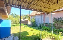 Casa renovabila, 3 camere, 1400 mp teren, in Mihai Viteazu