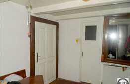 Vanzare proprietate, 2 case, 270 mp utili, 3300 mp teren, zona Centrala!