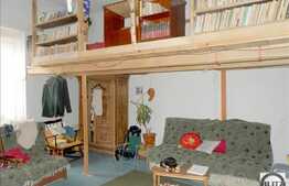 Vanzare proprietate, 2 case, 270 mp utili, 3300 mp teren, zona Centrala!