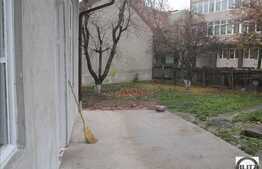 Casa de vanzare, 162 mp, teren de 314 mp cu front de 16 ml, Centru!