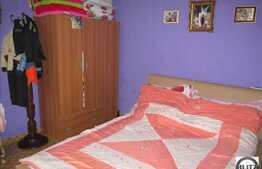 Casa de vanzare, 162 mp, teren de 314 mp cu front de 16 ml, Centru!