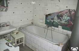 Casa de vanzare, 80 mp, cu teren de 120 mp, zona Pta. Stefan cel Mare!