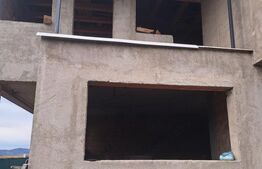 Vând 2 case la preț de una – 178.000 € (negociabil)