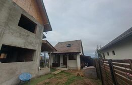 Vând 2 case la preț de una – 187.000 € (negociabil)