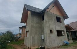 Vând 2 case la preț de una – 187.000 € (negociabil)