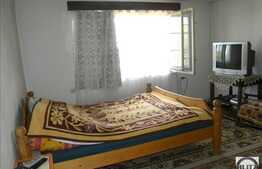 Casa de vanzare, 110 mp cu 740 mp teren