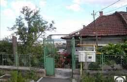 Casa de vanzare, 110 mp cu 740 mp teren