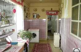 Casa de vanzare, 110 mp cu 740 mp teren