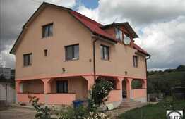 Constructie 2010, 350 mp utili, 700 mp teren