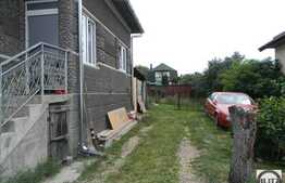 Casa de vanzare, 115 mp cu teren 604 mp