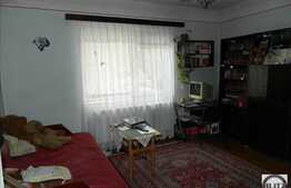 Casa de vanzare, 115 mp cu teren 604 mp