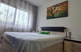 Apartament complet amenajat-2 camere, decomandat, curte privată – gata de locuit