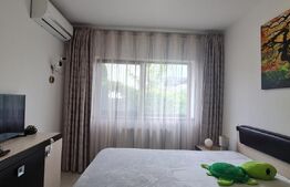 Apartament complet amenajat-2 camere, decomandat, curte privată – gata de locuit