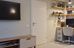 Apartament complet amenajat-2 camere, decomandat, curte privată – gata de locuit