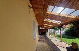 Casa de inchiriat, cu 4 camere, mobilata, curte, pivnita, zona Bartolomeu