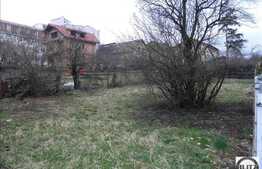 Casa demolabila 100 mp, 400 mp teren, zona linistita de case!